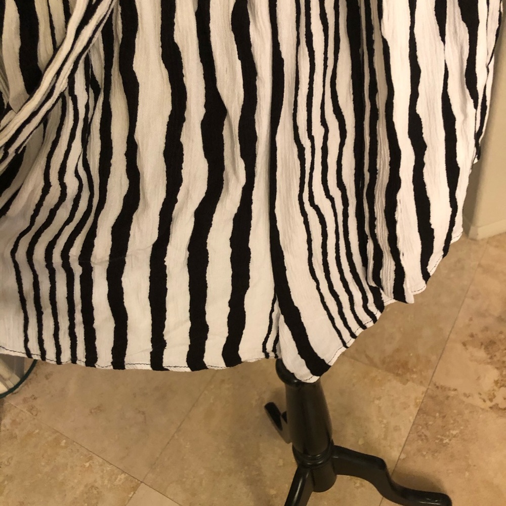 Romper - Picture 5 of 8